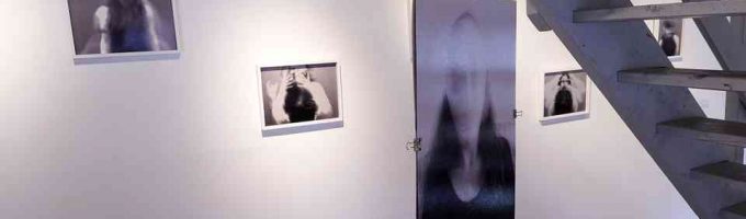 (c)HR ArchivNr: 882_220404_052 / 04.04.2022 / Ebersberg, Kunstverein, Studio an der Rampe. Jahresausstellung projektraum wernerbauer. "Priority"