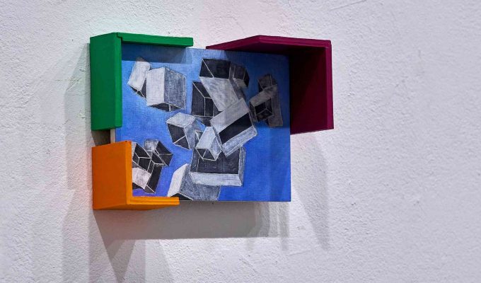 (c)HR ArchivNr: 882_220610_047 / 10.06.2022 / Ebersberg, Kunstverein, Vernissage Ausstellung Sabrina Sperl "knapp sichtbar". hier: Details Arbeiten in Kabinett2