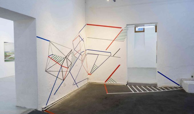 (c)HR Archivnr: 892_1903_114 / 23.03.2019 / Ebersberg, Kunstverein, Galerie Alte Brennerei, Ausstellung "Formation" von Anna-Maria Kursawe. hier: Temporäre Installation "Formation" in der Säulenhalle.