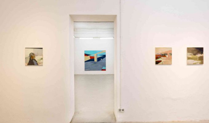 (c)HR Archivnr: 892_1903_168 / 23.03.2019 / Ebersberg, Kunstverein, Galerie Alte Brennerei, Ausstellung "Formation" von Anna-Maria Kursawe. hier: Oberlichtraum mit Blick in Westraum.