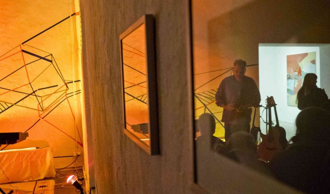 (c)HR Archivnr: 892_1903_190 / 29.03.2019 / Ebersberg, Kunstverein, Galerie Alte Brennerei, Ausstellung "Formation" von Anna-Maria Kursawe. hier: Feature bei SiSoKo-Veranstaltung